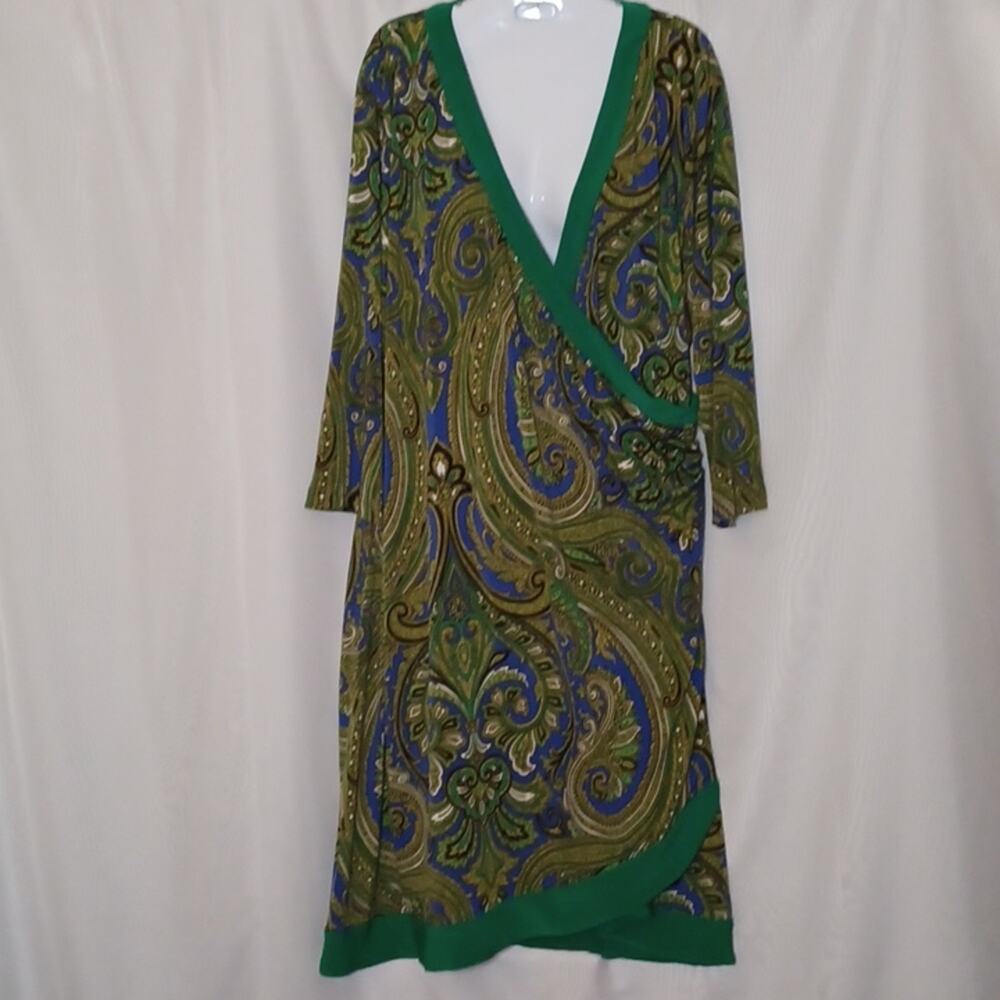 IMAN Women's Green Pasley Loose Fitting Dress. Size 2X